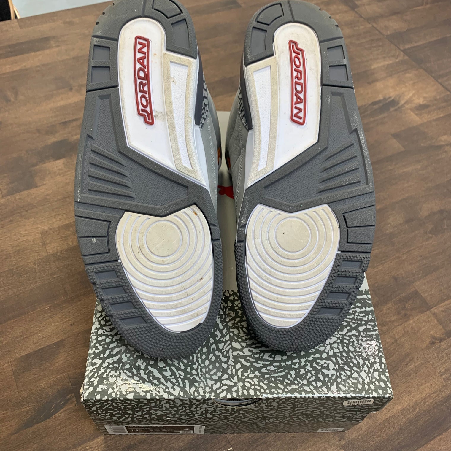 Cool Grey Jordan 3 (USED)
