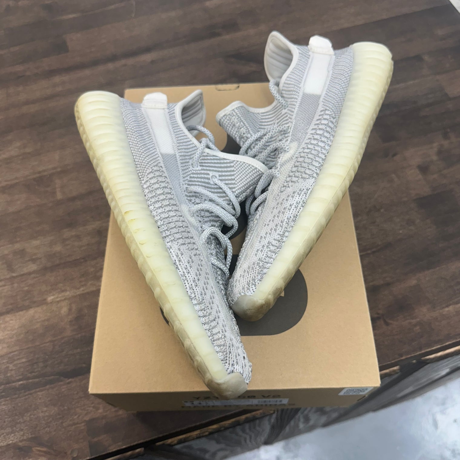 Static Yeezy 350 (USED)