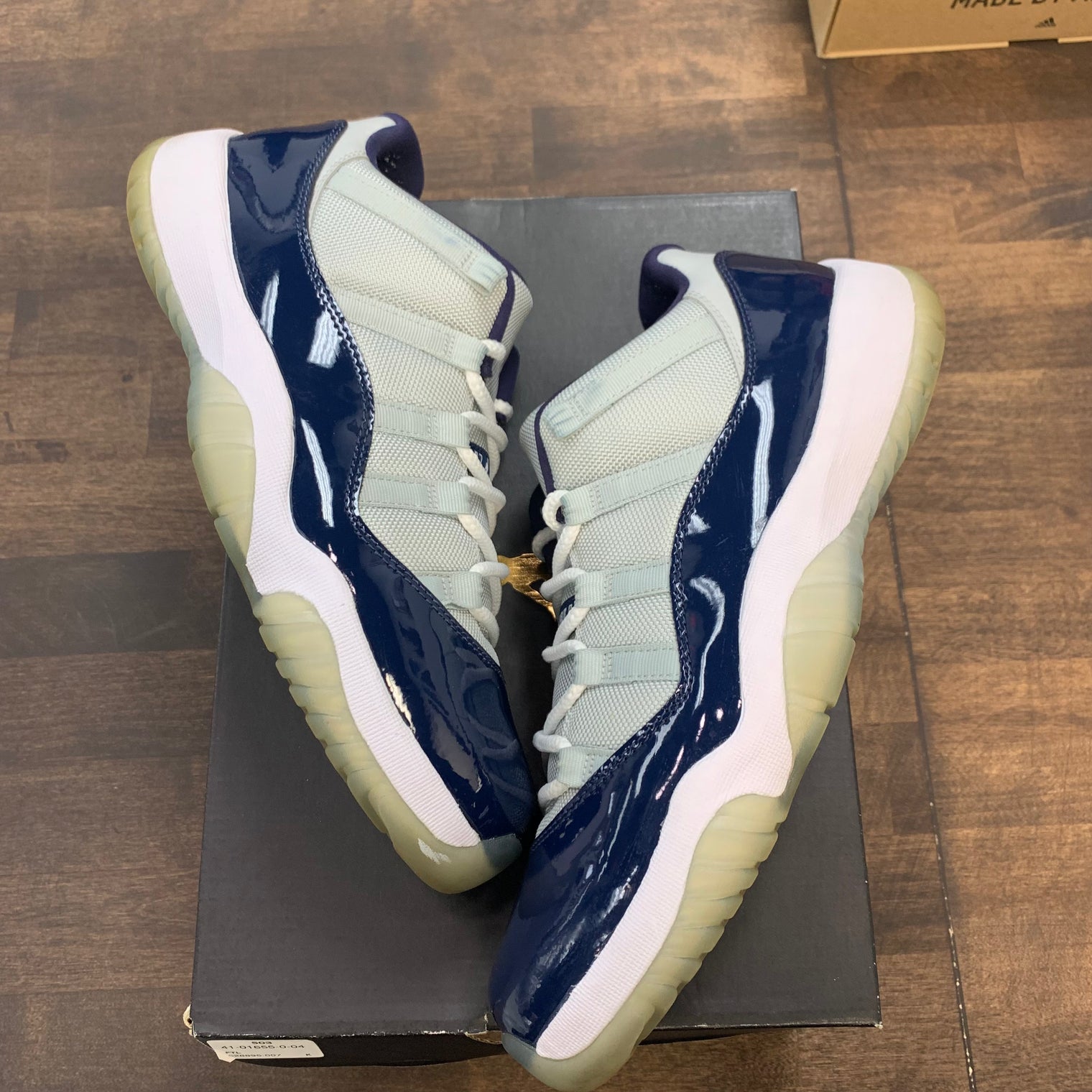 Georgetown Jordan 11 Low (USED)