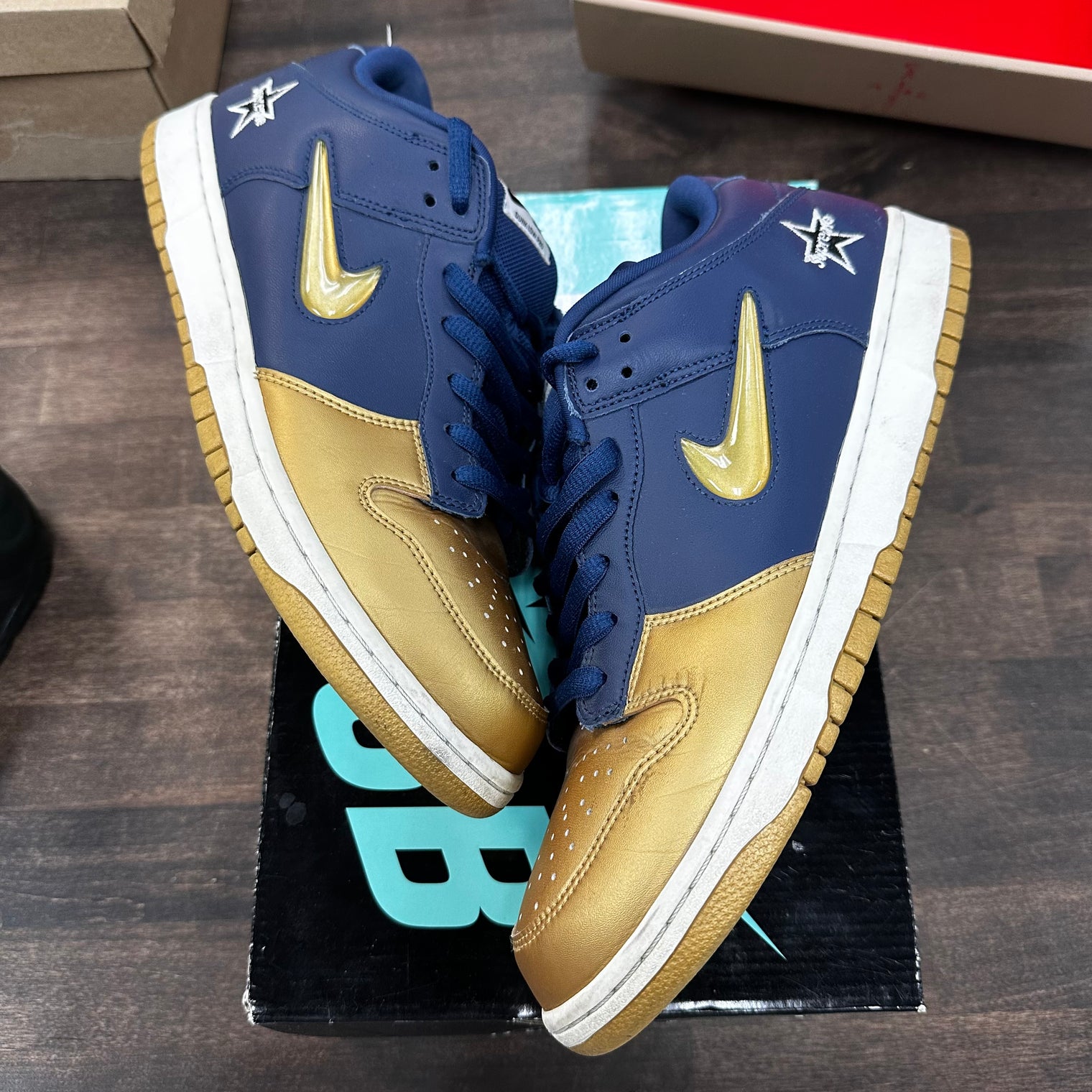 Supreme Jewel SB Dunk Low (USED, Rip/Tear)