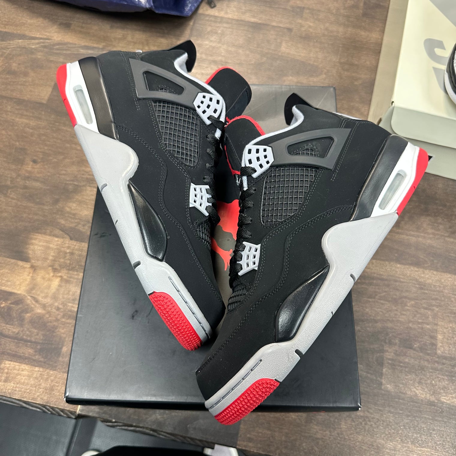 Bred Jordan 4 2019 (USED)