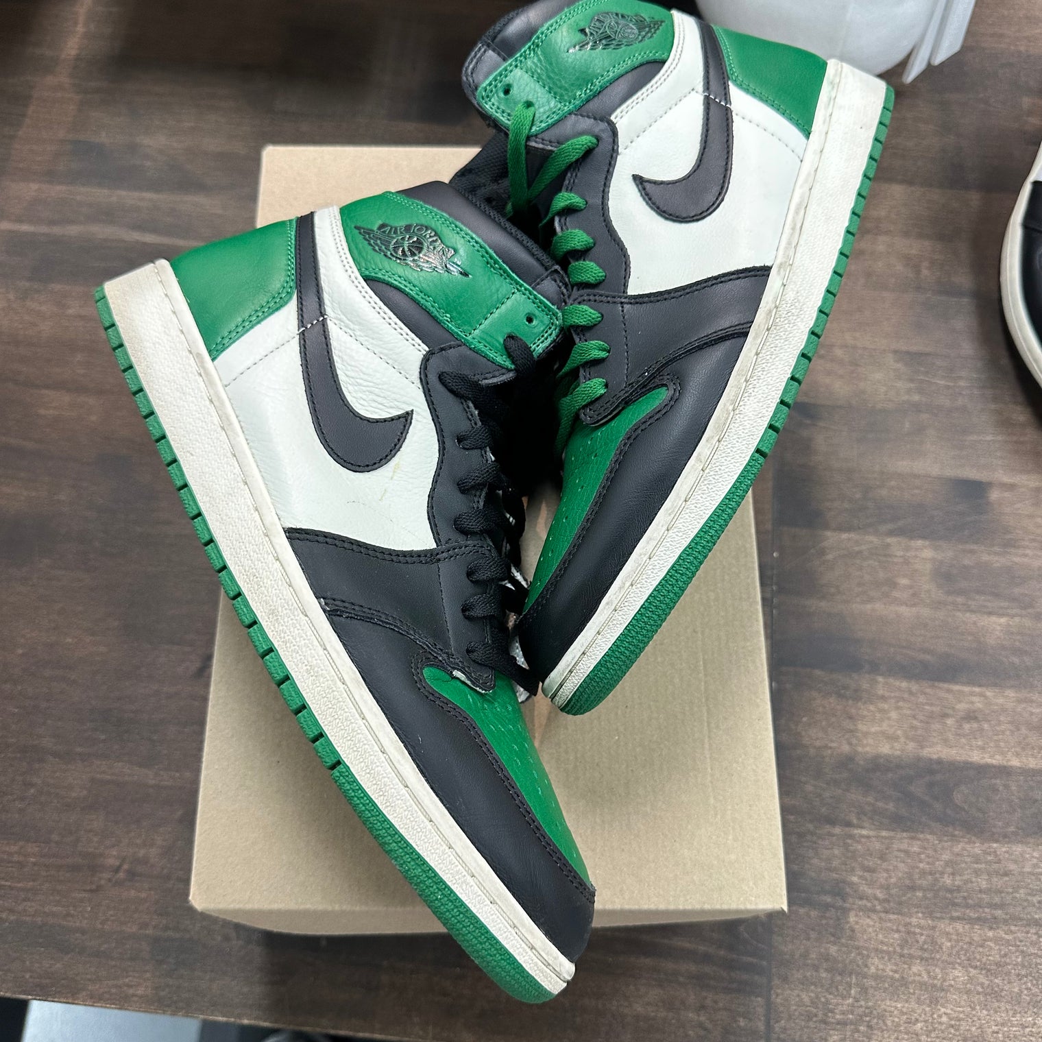Pine Green Jordan 1 High (USED,NO BOX)