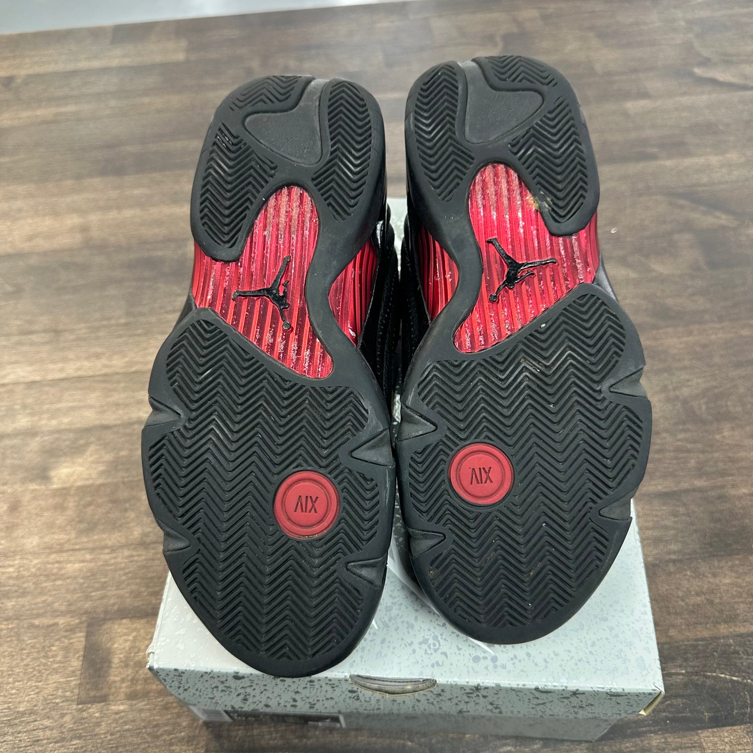 Last Shot Jordan 14 (USED,No Insole,No Box)