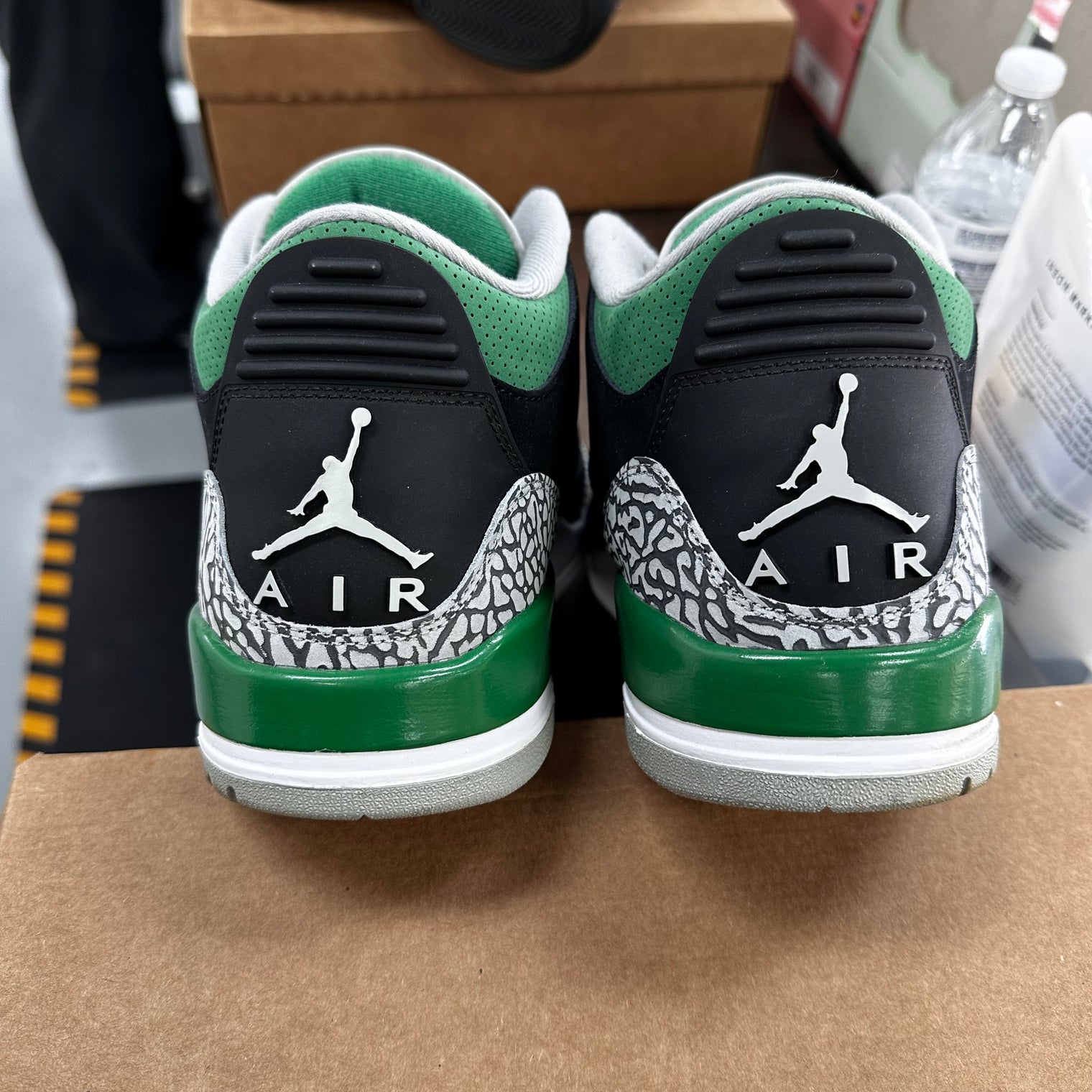Pine Green Jordan 3 (USED, No Box)