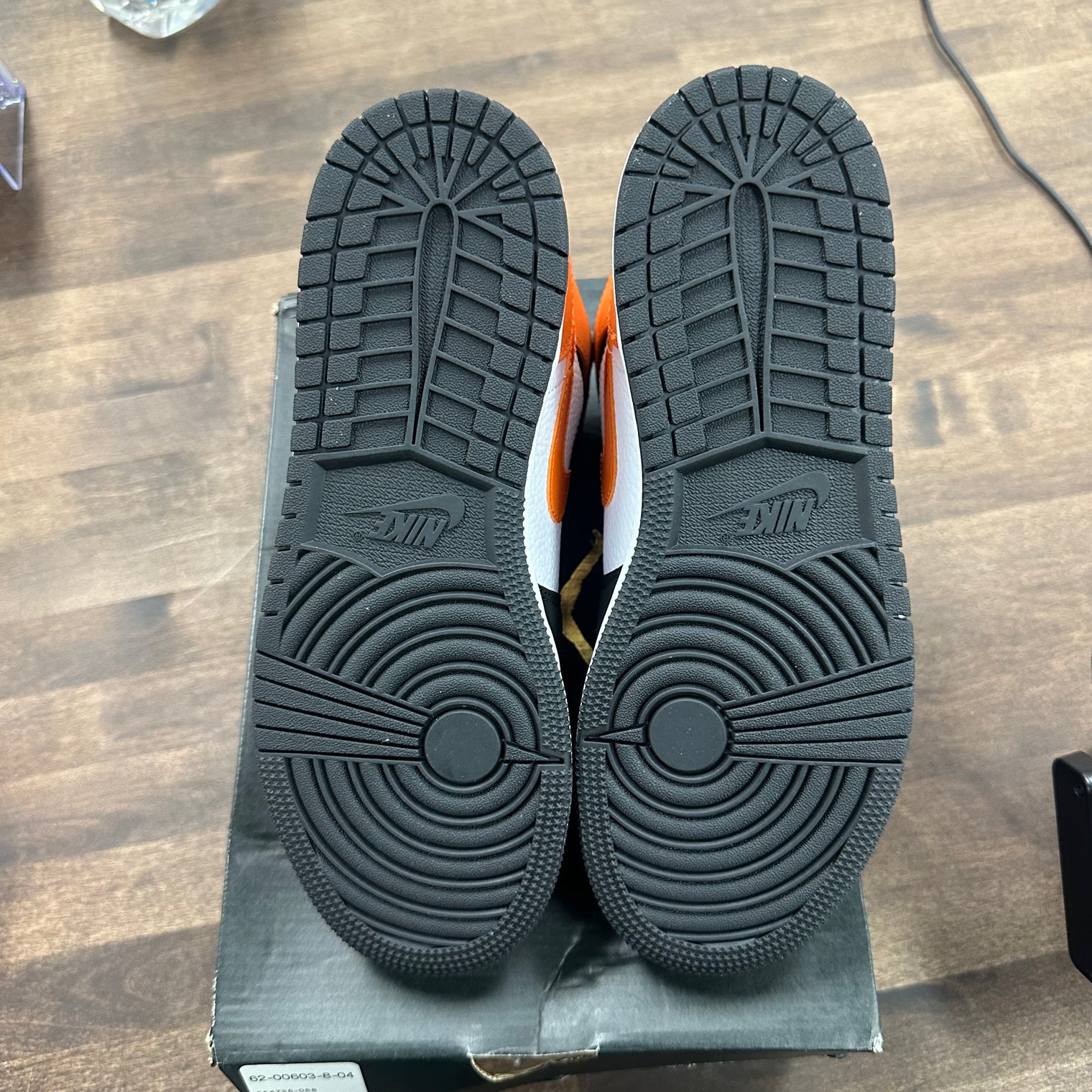(GS) Shattered Backboard Jordan 1 Mid