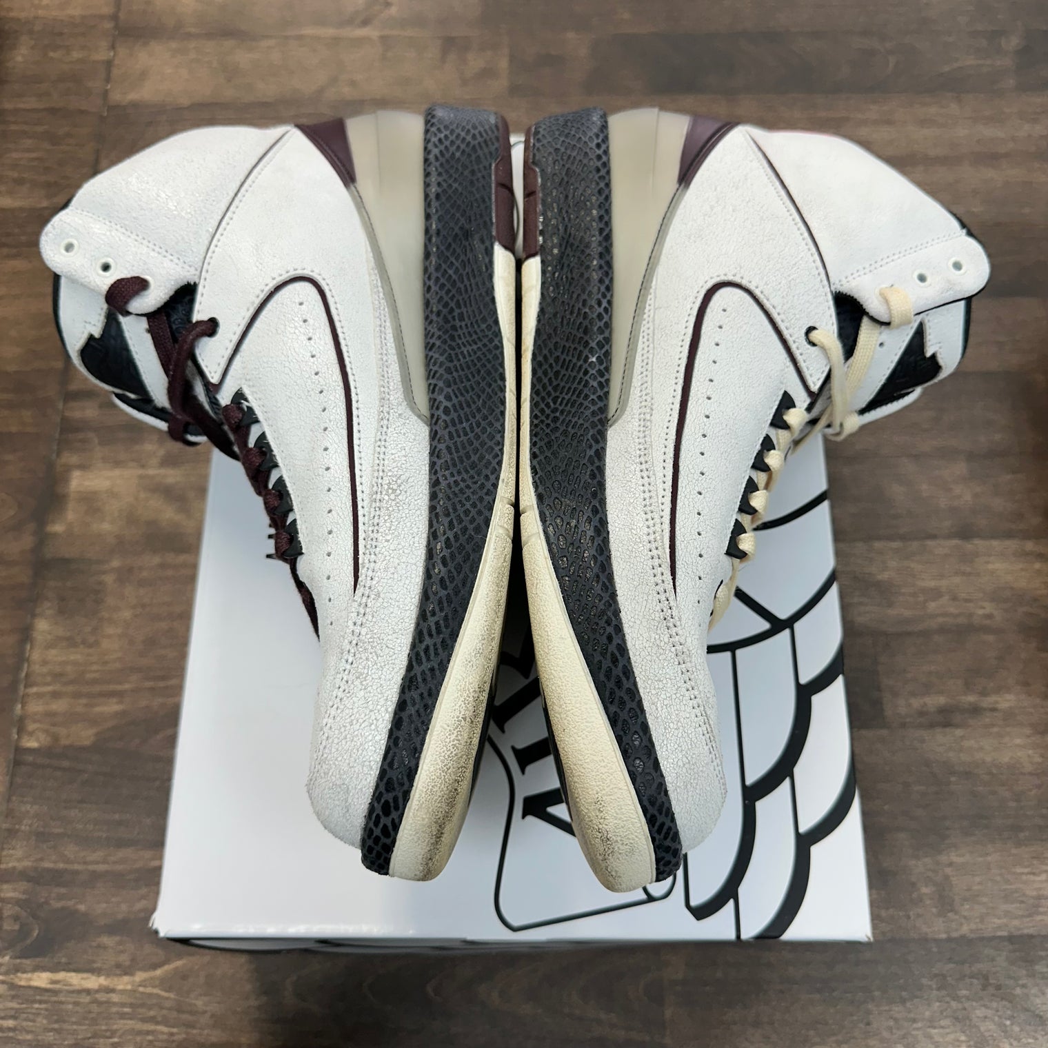 A Ma Maniere Jordan 2 (USED)