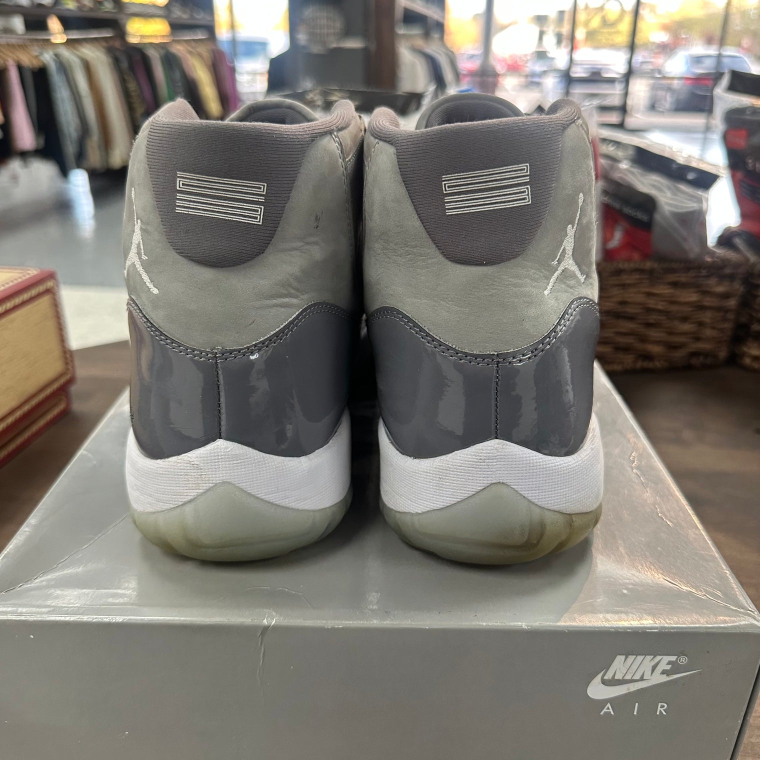 Cool Grey Jordan 11 (USED)