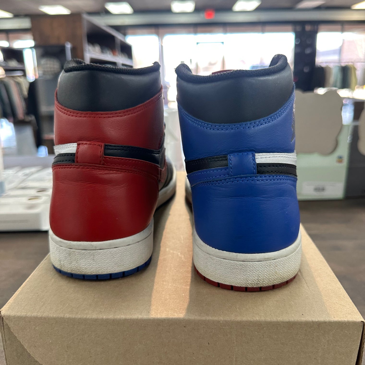 Top 3 Jordan 1 High (USED,No Box)