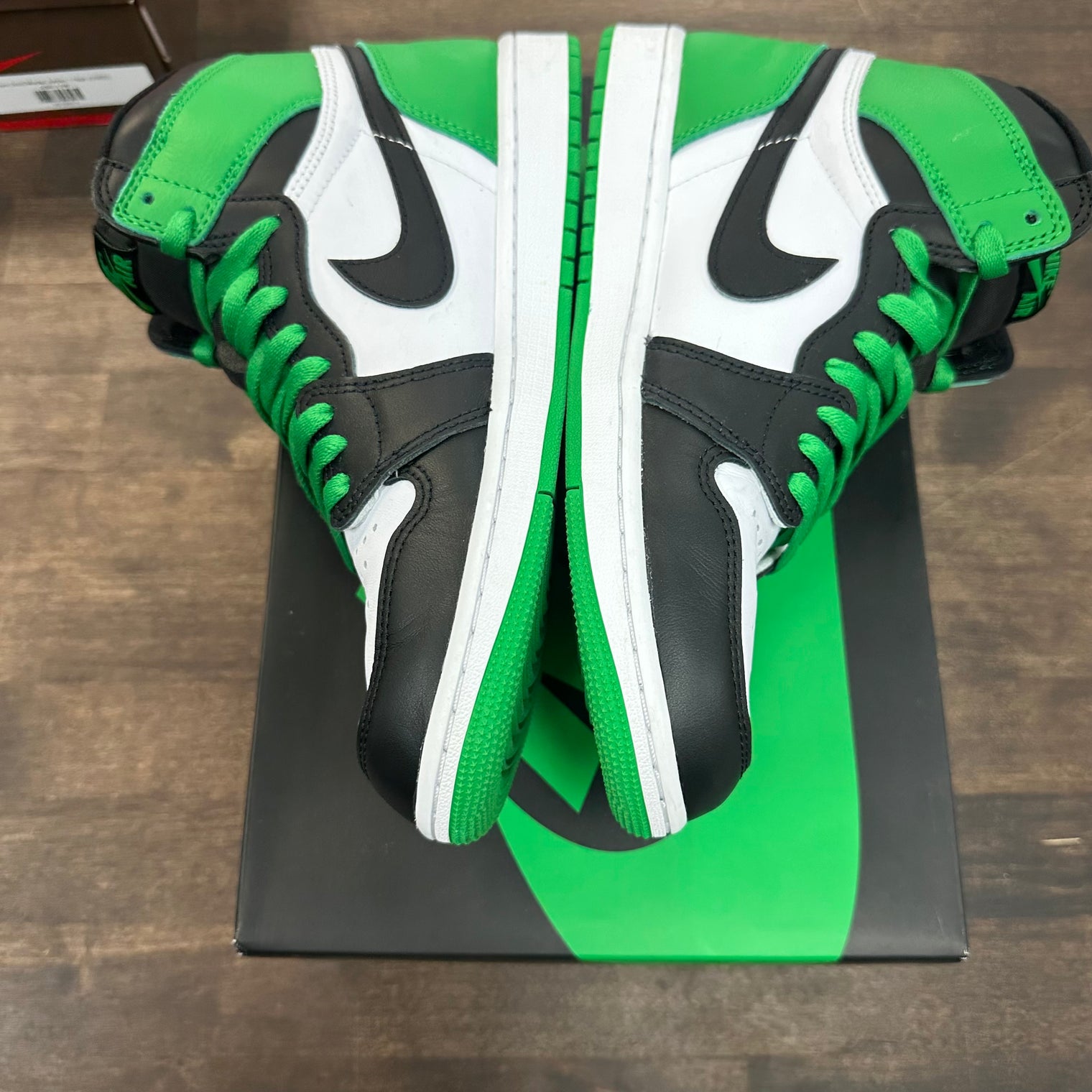 Lucky Green Jordan 1 High (USED)