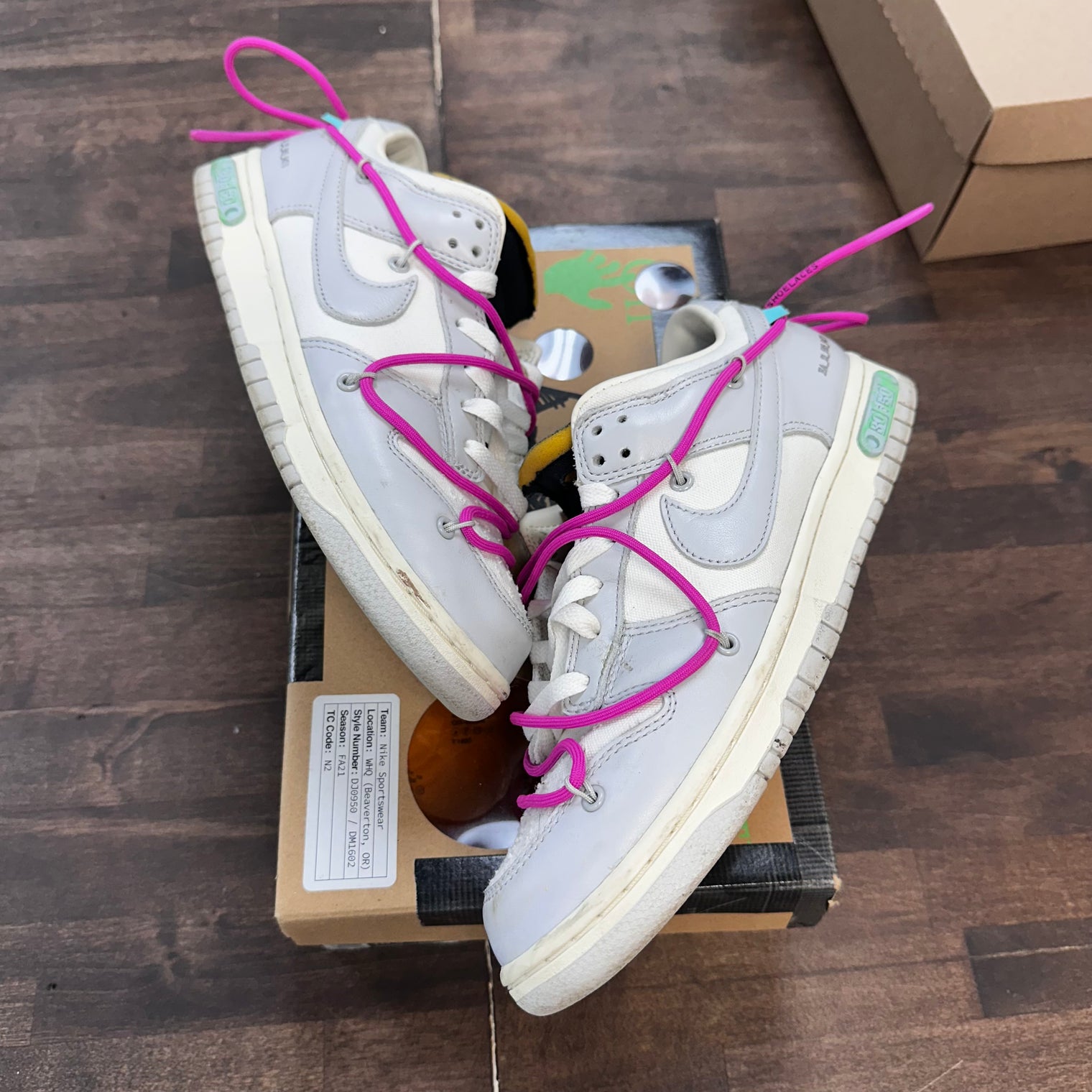 Lot 30 of 50 Off-White Dunk Low (USED)