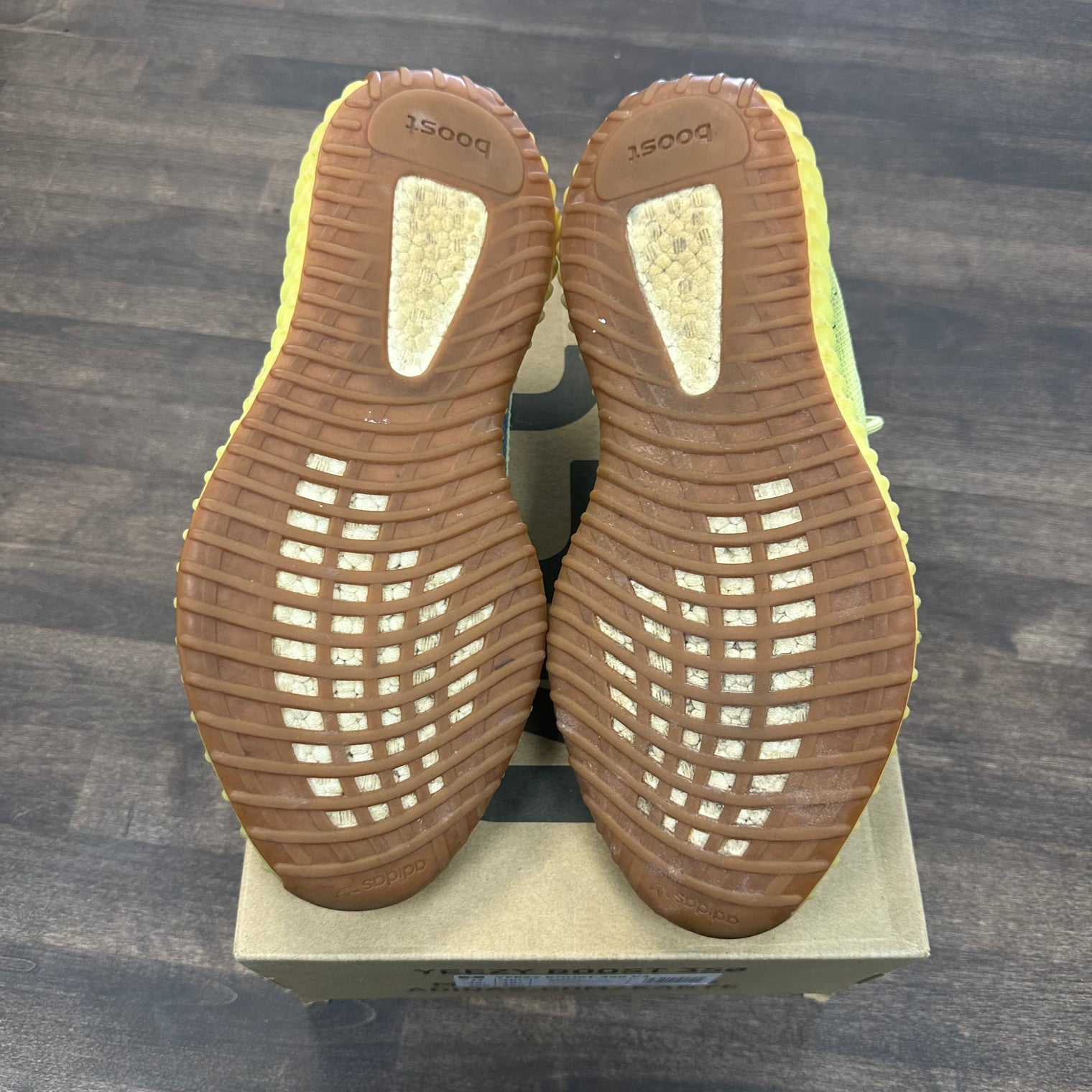 Semi Frozen Yeezy 350 (USED)