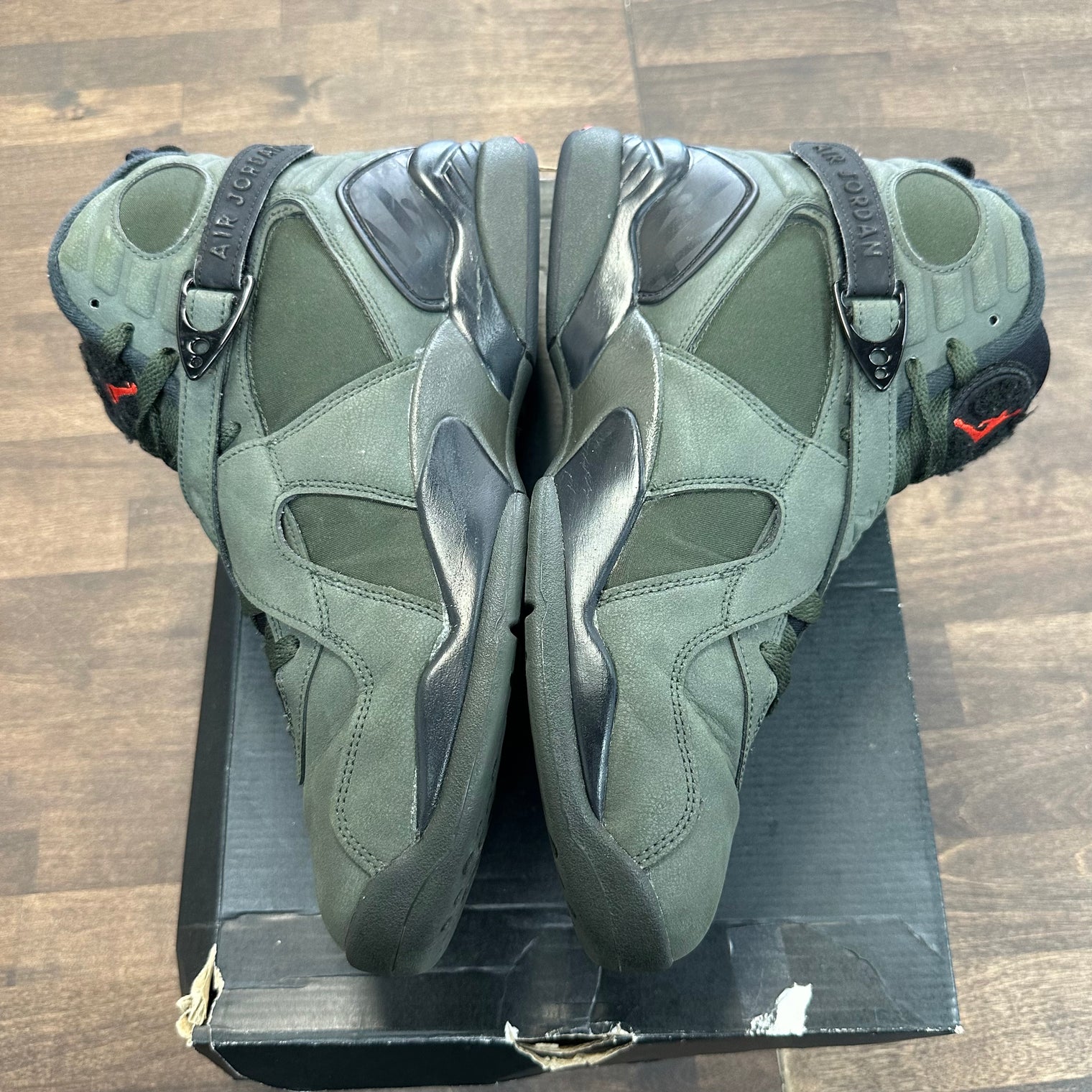 Take Flight Undeafeated Jordan 8 (USED)