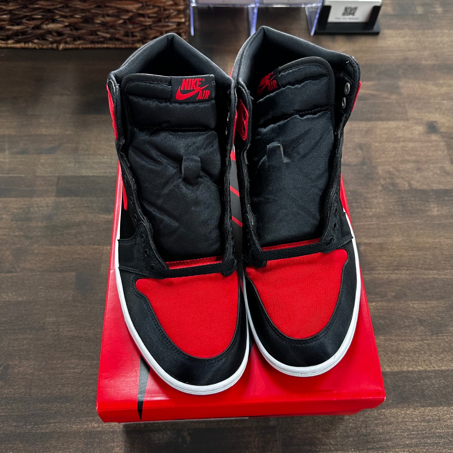 Satin Bred Toe Jordan 1 Mid (W) (USED)