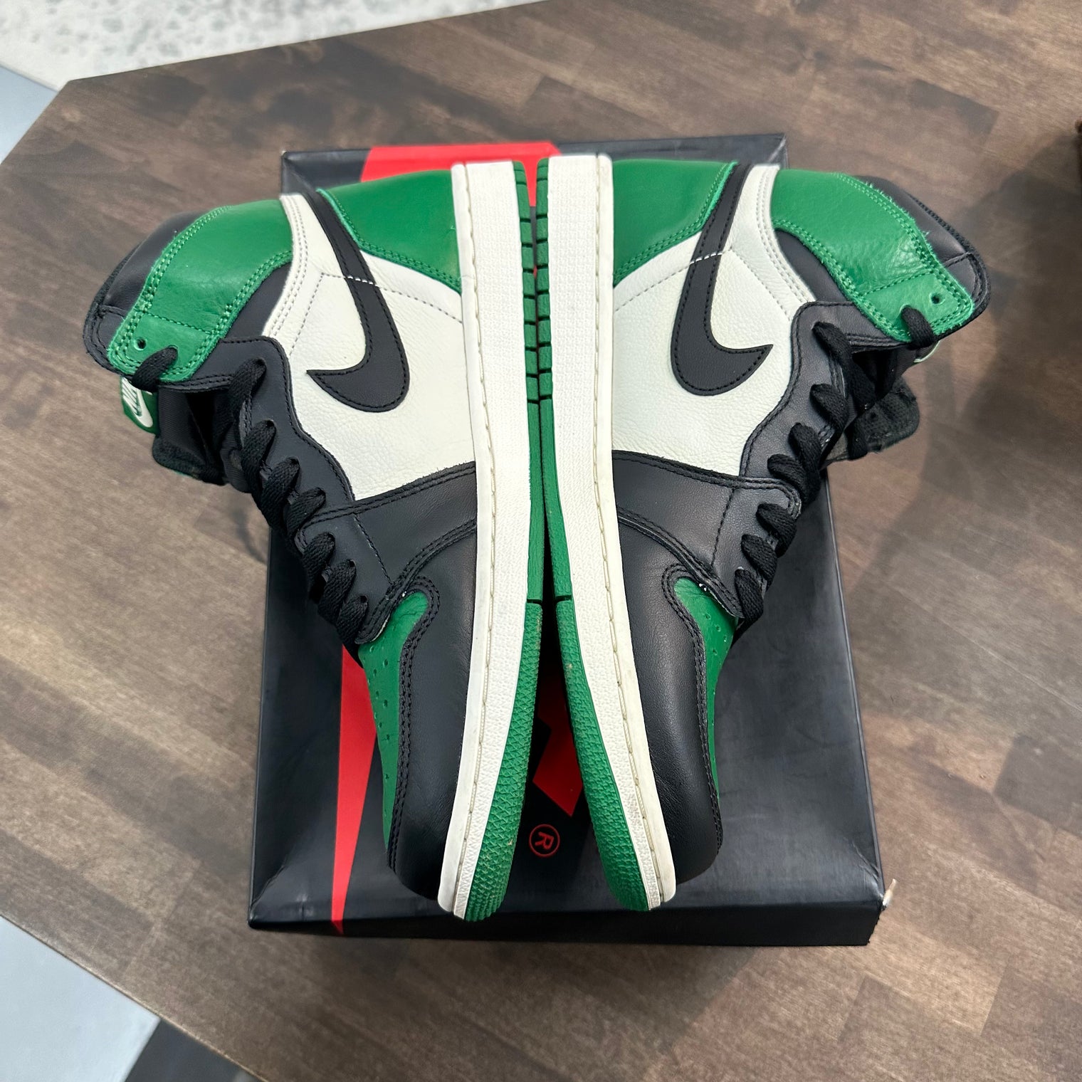 Pine Green Jordan 1 High (USED)