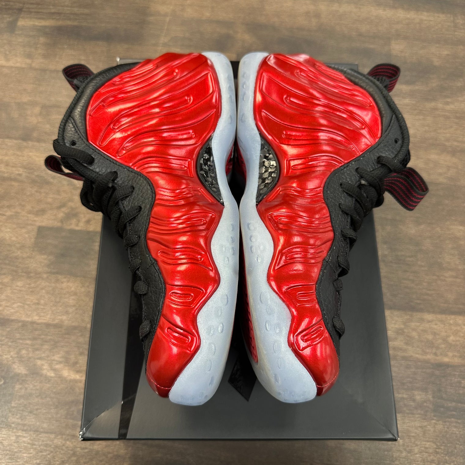 Metallic Red Foamposite (USED)