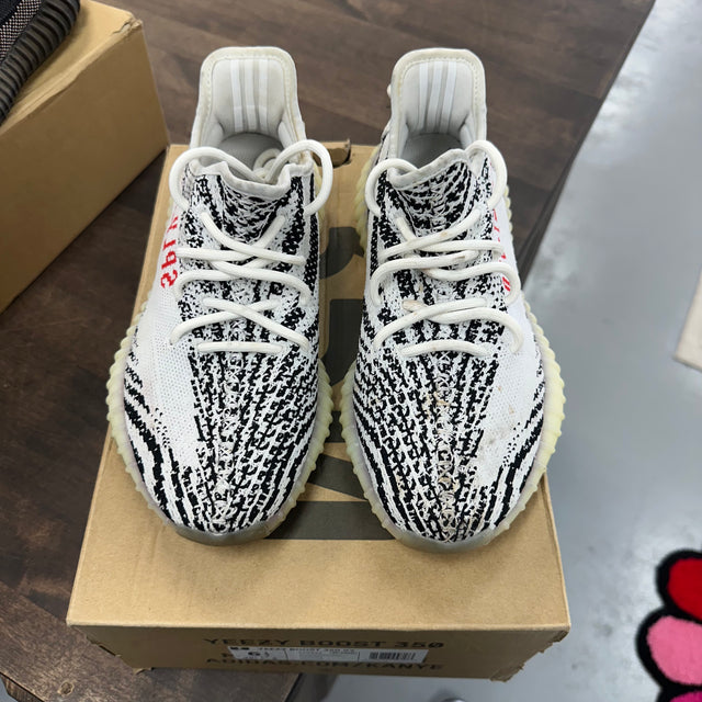 Zebra Yeezy 350 2017 (USED)