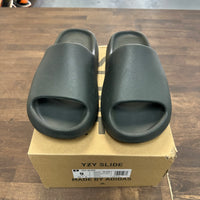 Yeezy Slide Dark Onyx (USED)