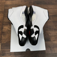 Black Toe Jordan 14 (Lightly Worn)