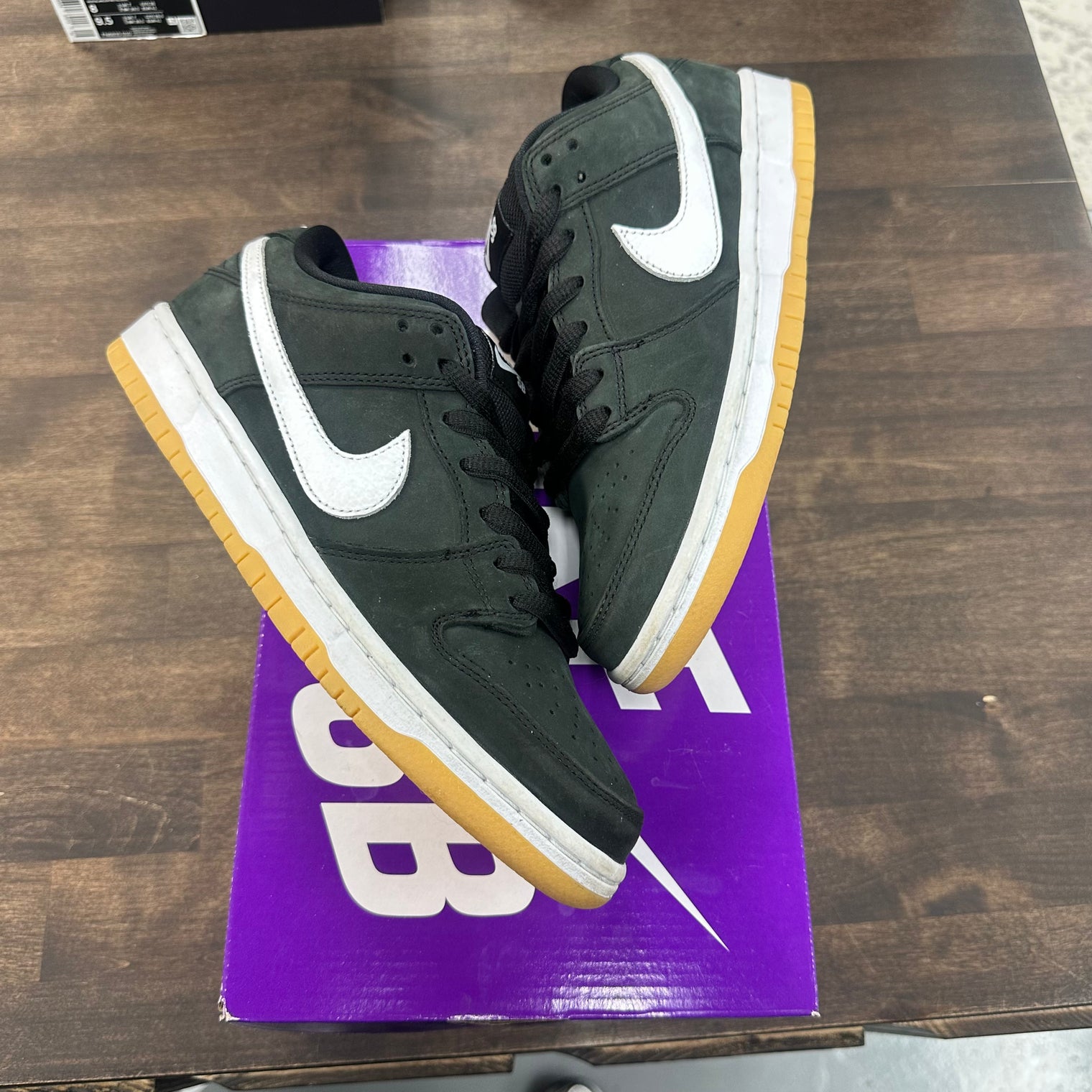 Black Gum Sb Dunk Low (USED)