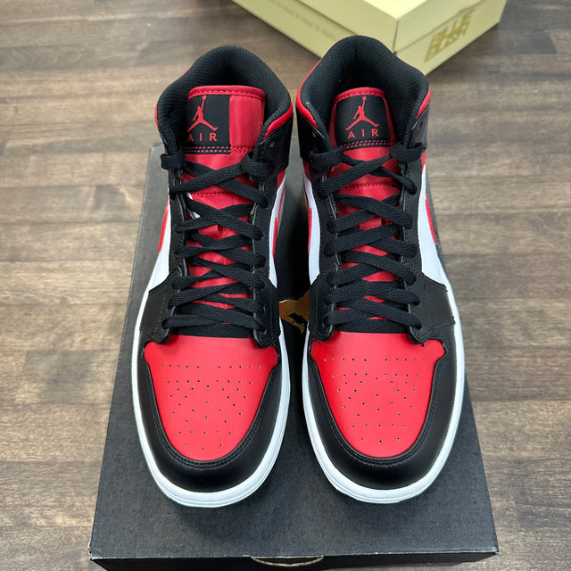 White Black Red Jordan 1 Mid (2022) (USED)