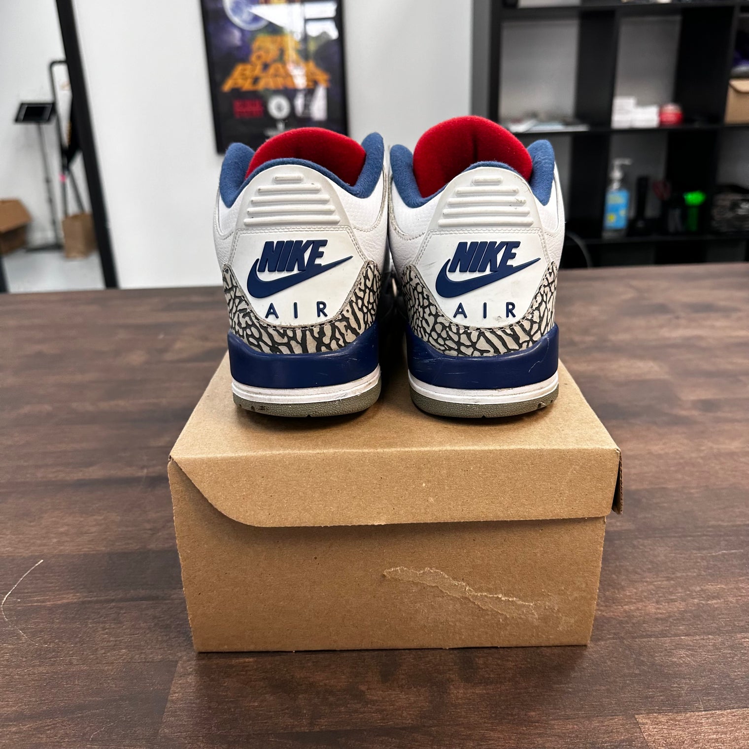 True Blue Jordan 3 Retro (USED,NO BOX)