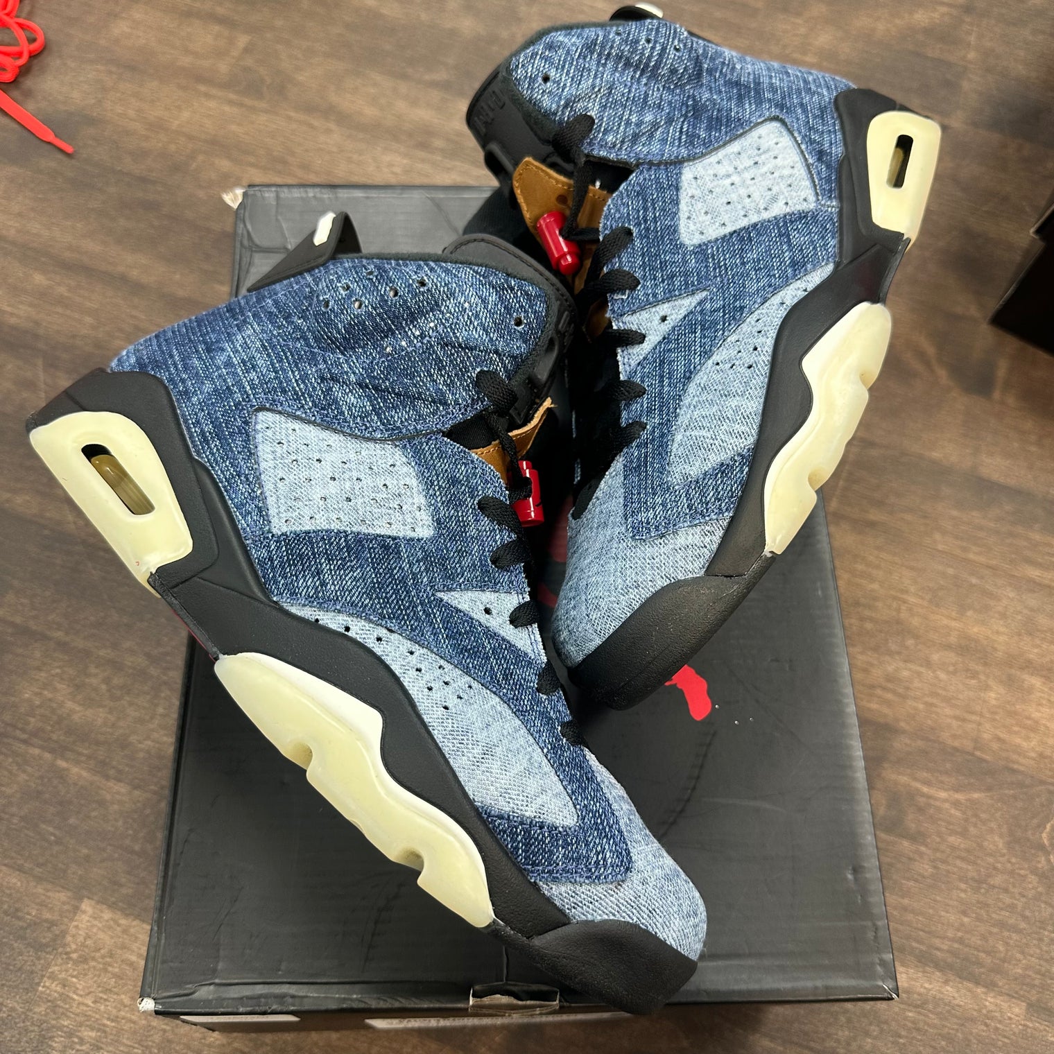 Denim Jordan 6 (USED)
