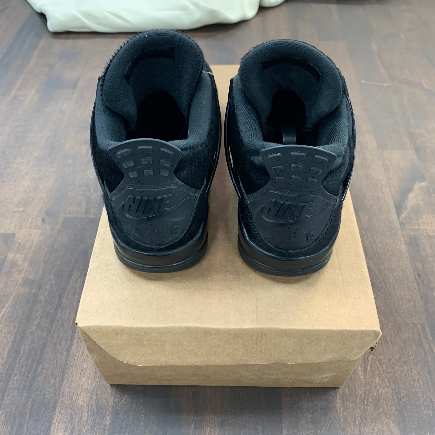 (W) Olivia Kim No Cover Jordan 4 (USED,NO BOX)