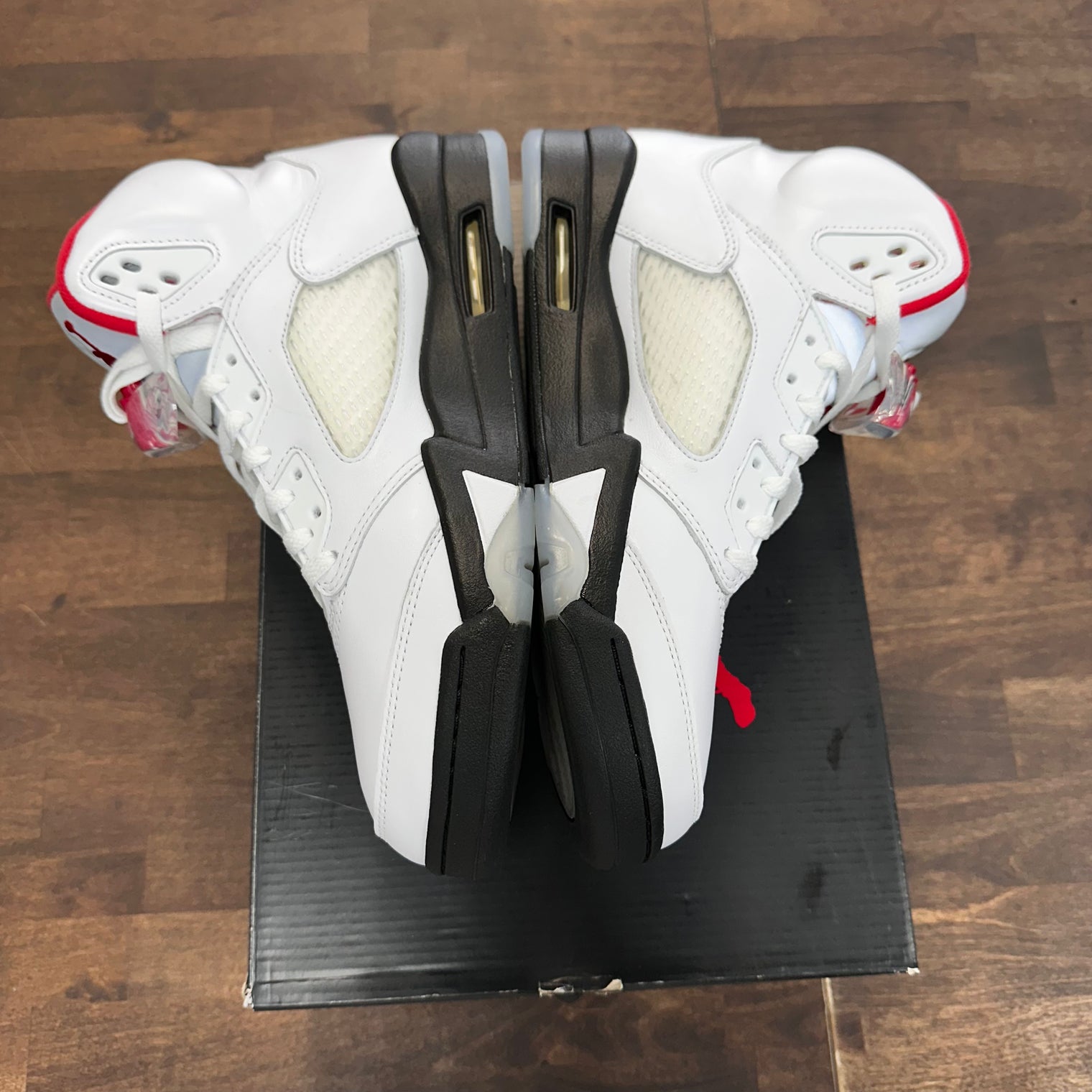 Fire Red Jordan 5 (USED)