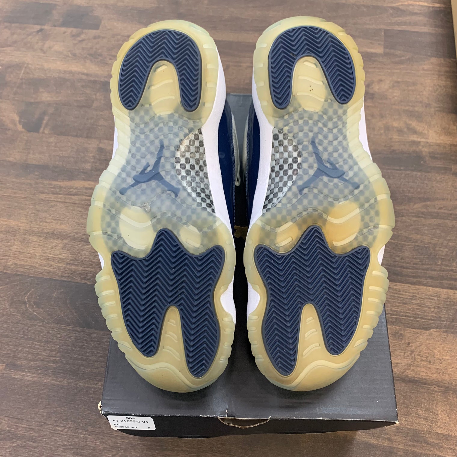 Georgetown Jordan 11 Low (USED)