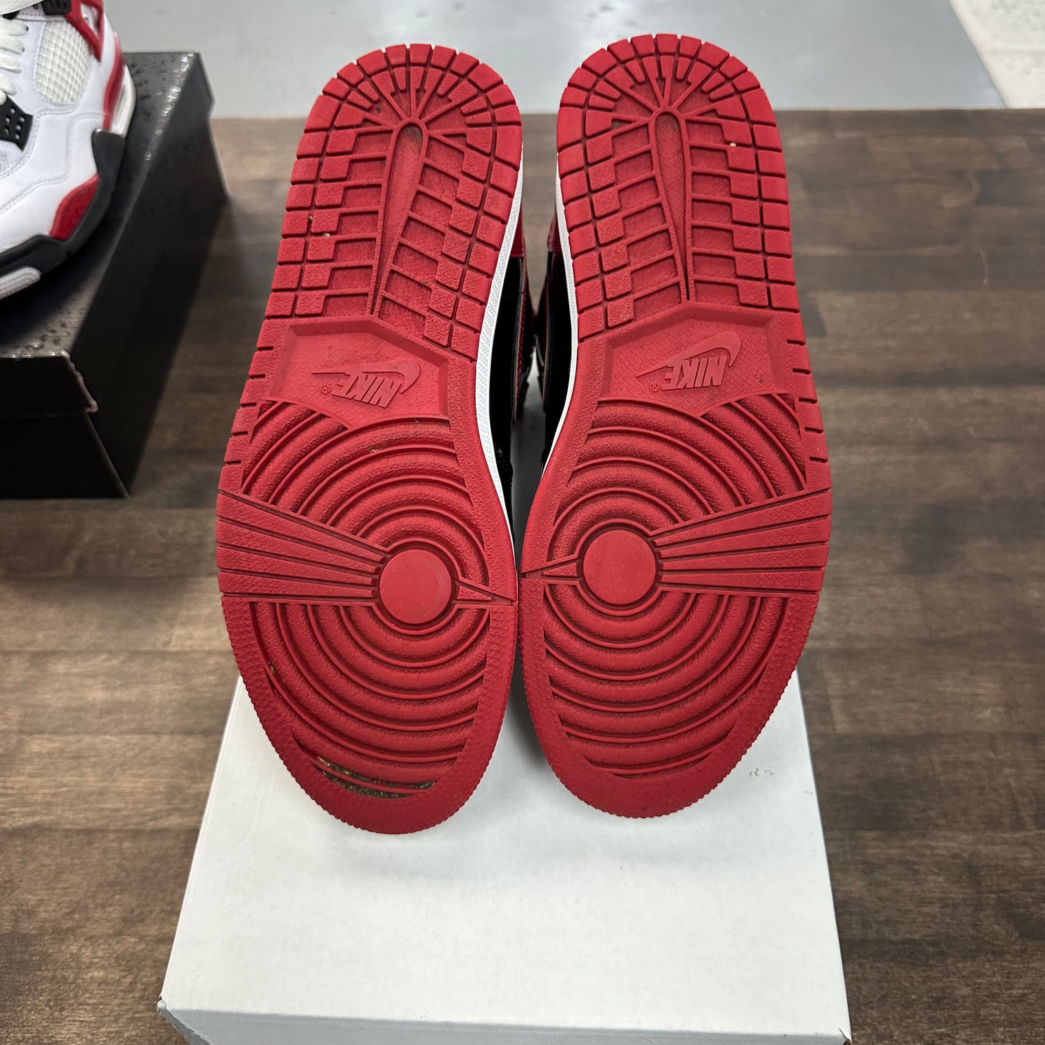 Patent Bred Jordan 1 High (USED, No Box)