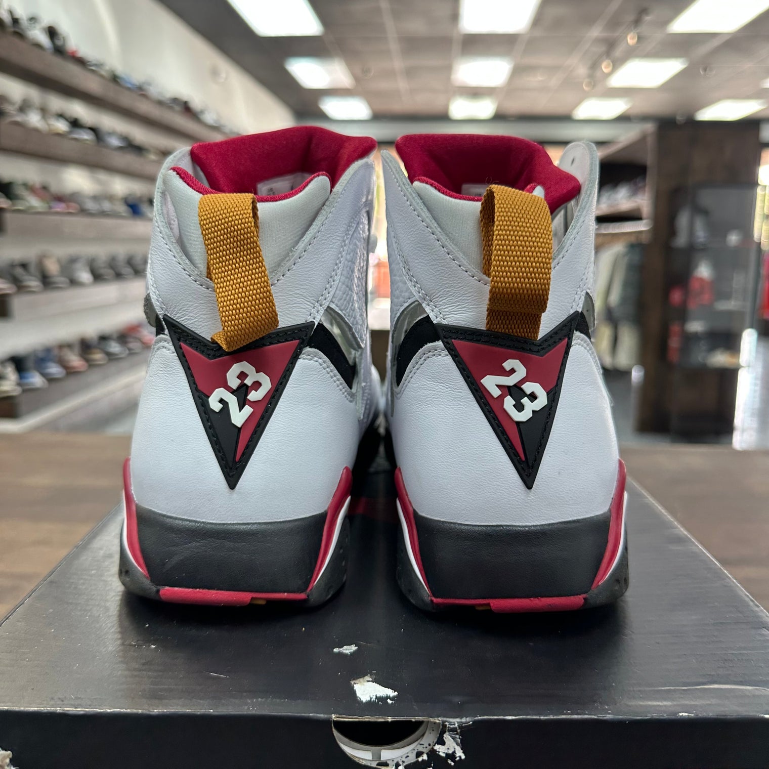Cardinal Jordan 7 (USED)