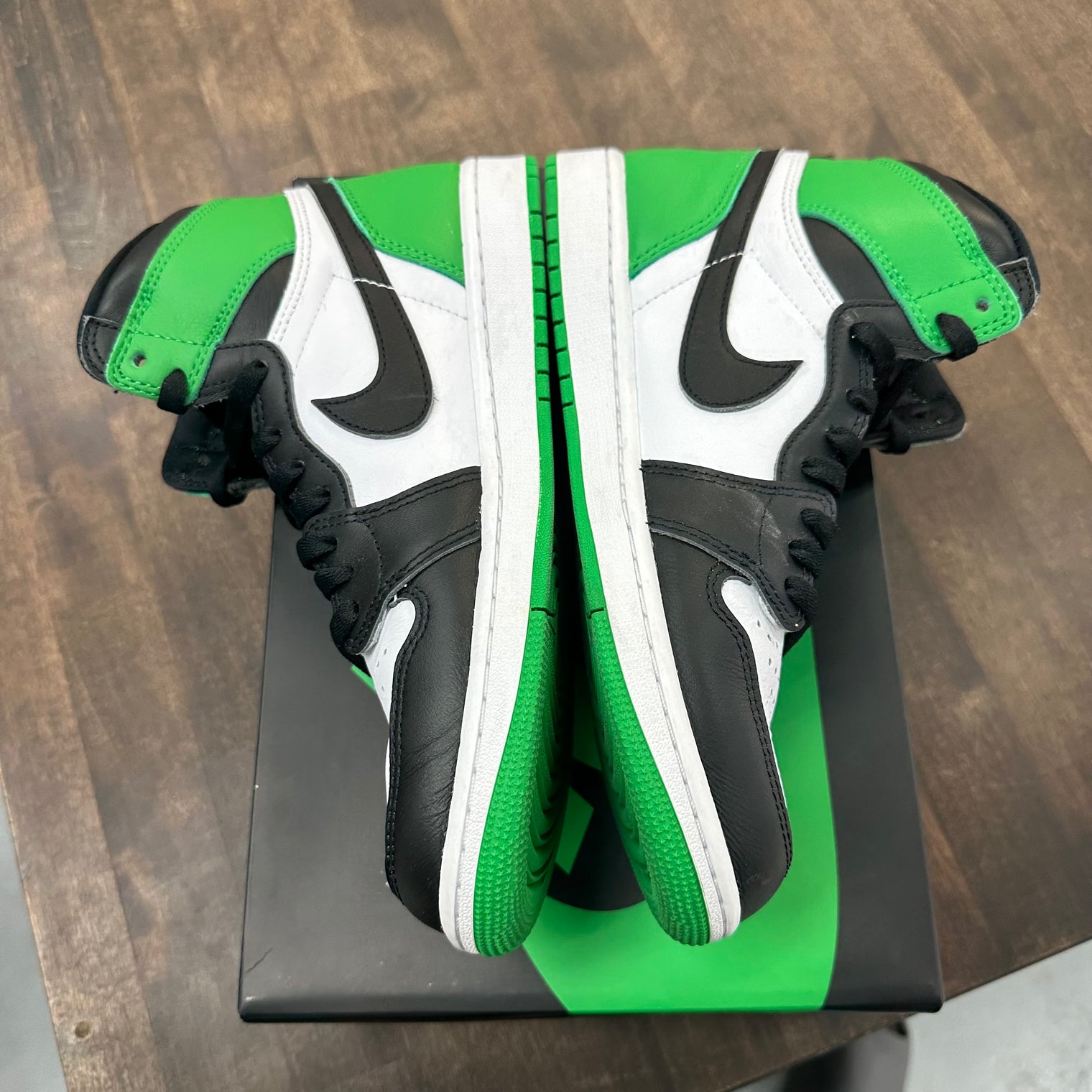 Lucky Green Jordan 1 High (USED)
