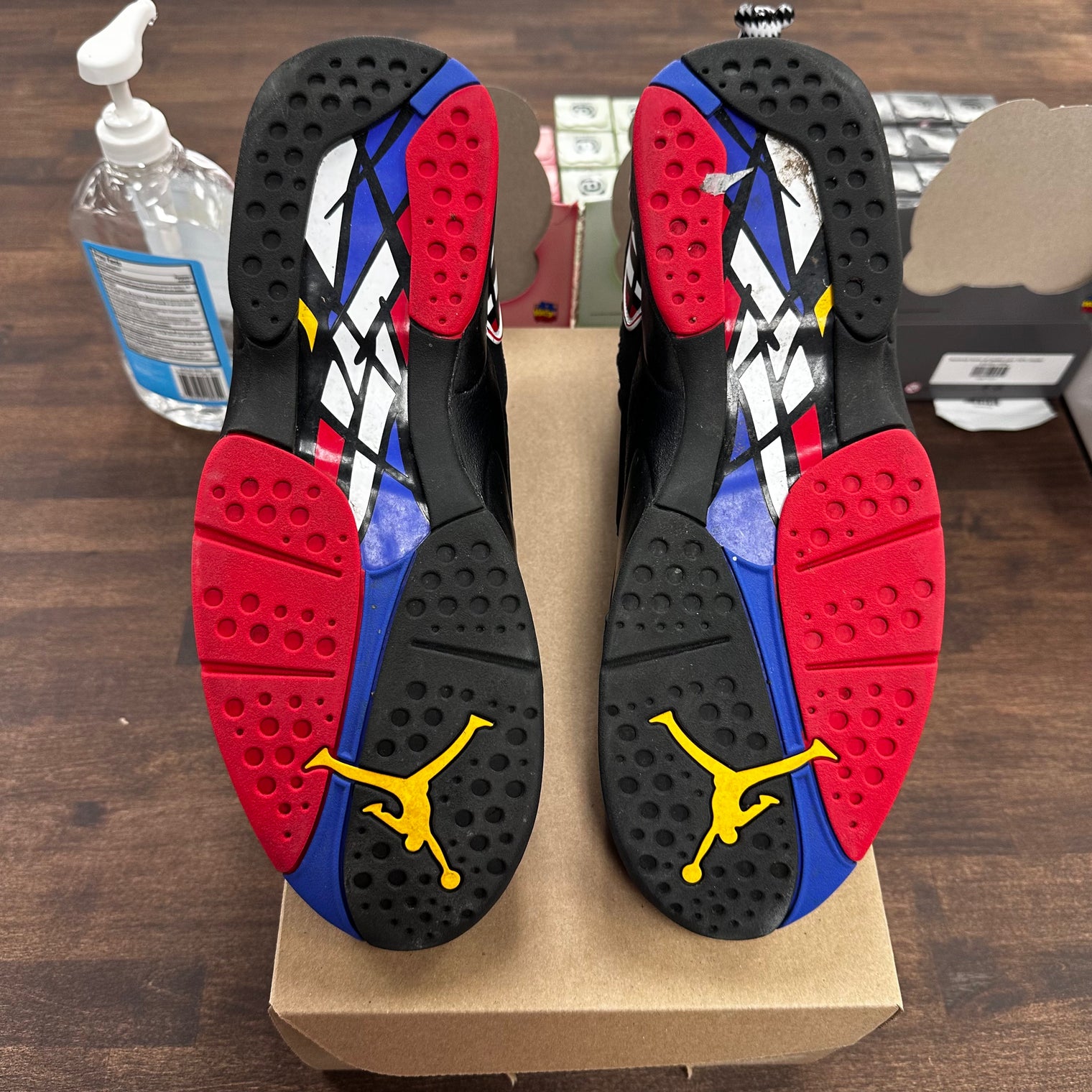 Playoff Jordan 8 (USED, No Box)