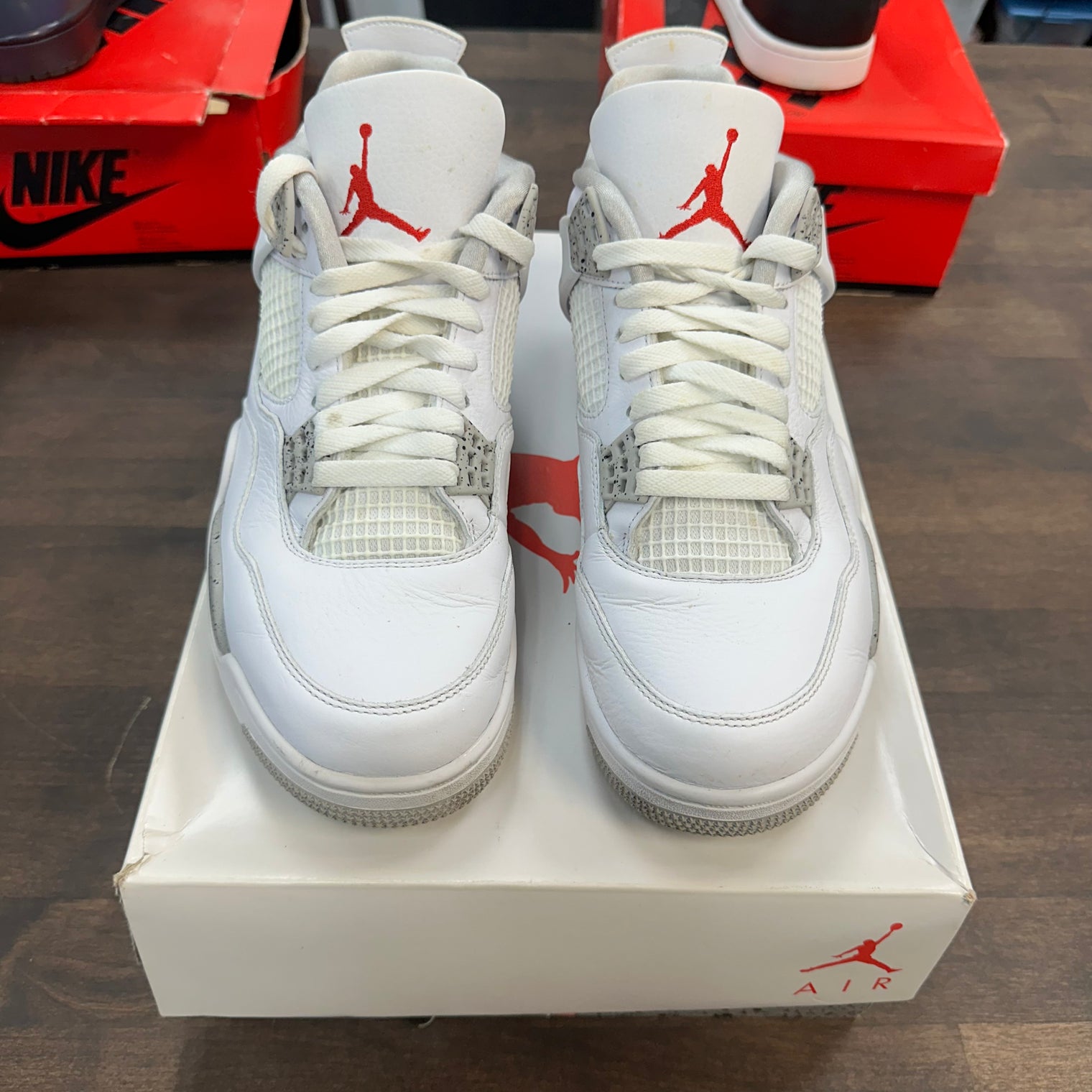 White Oreo Jordan 4 (USED)