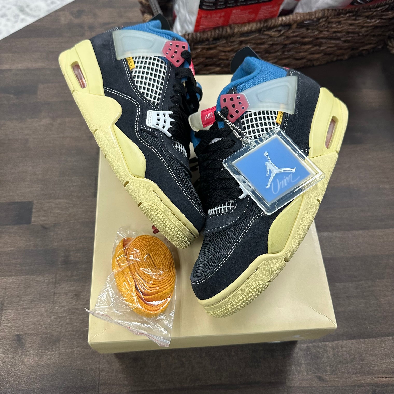 Off Noir Union LA Jordan 4 (USED)