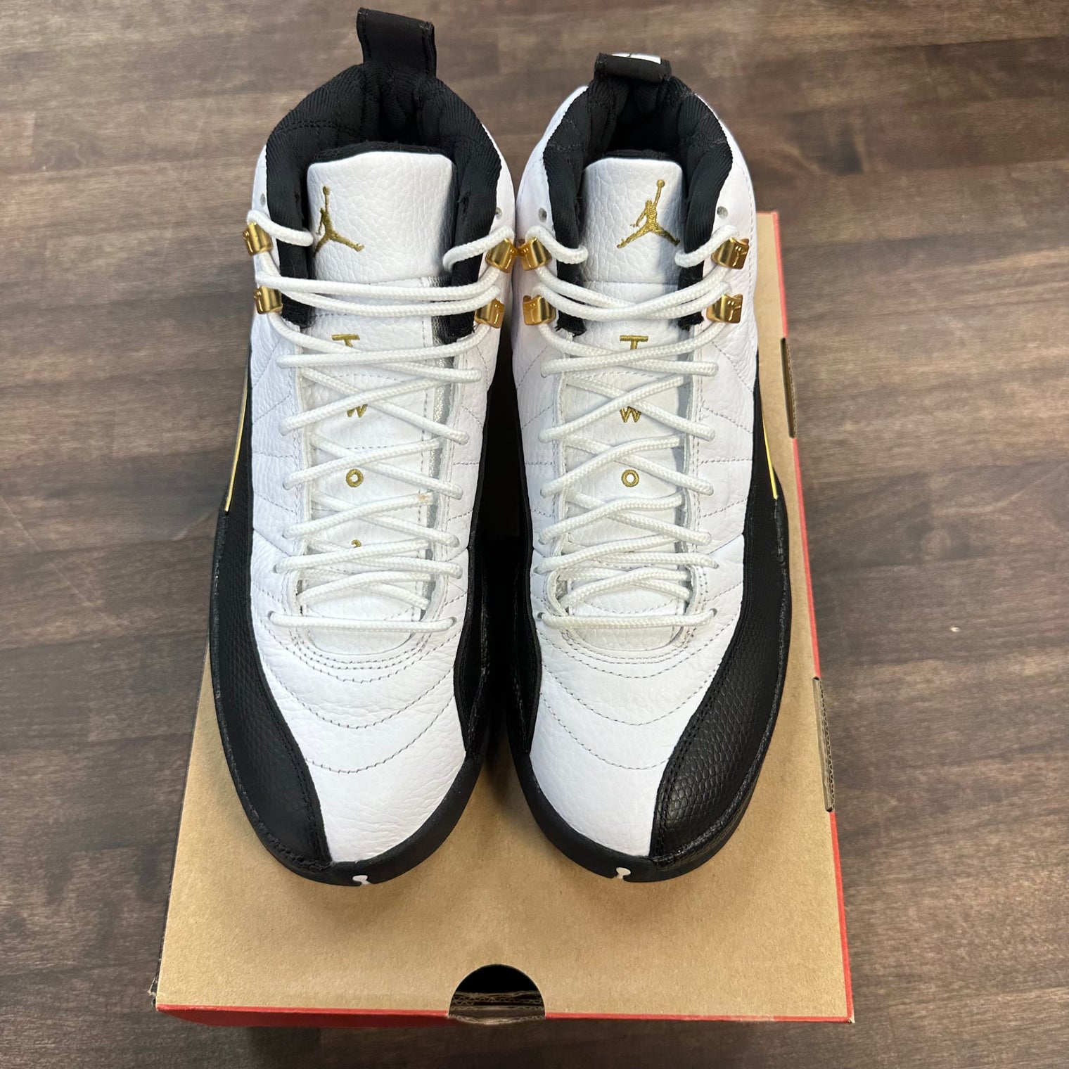 Royalty Jordan 12 (USED)