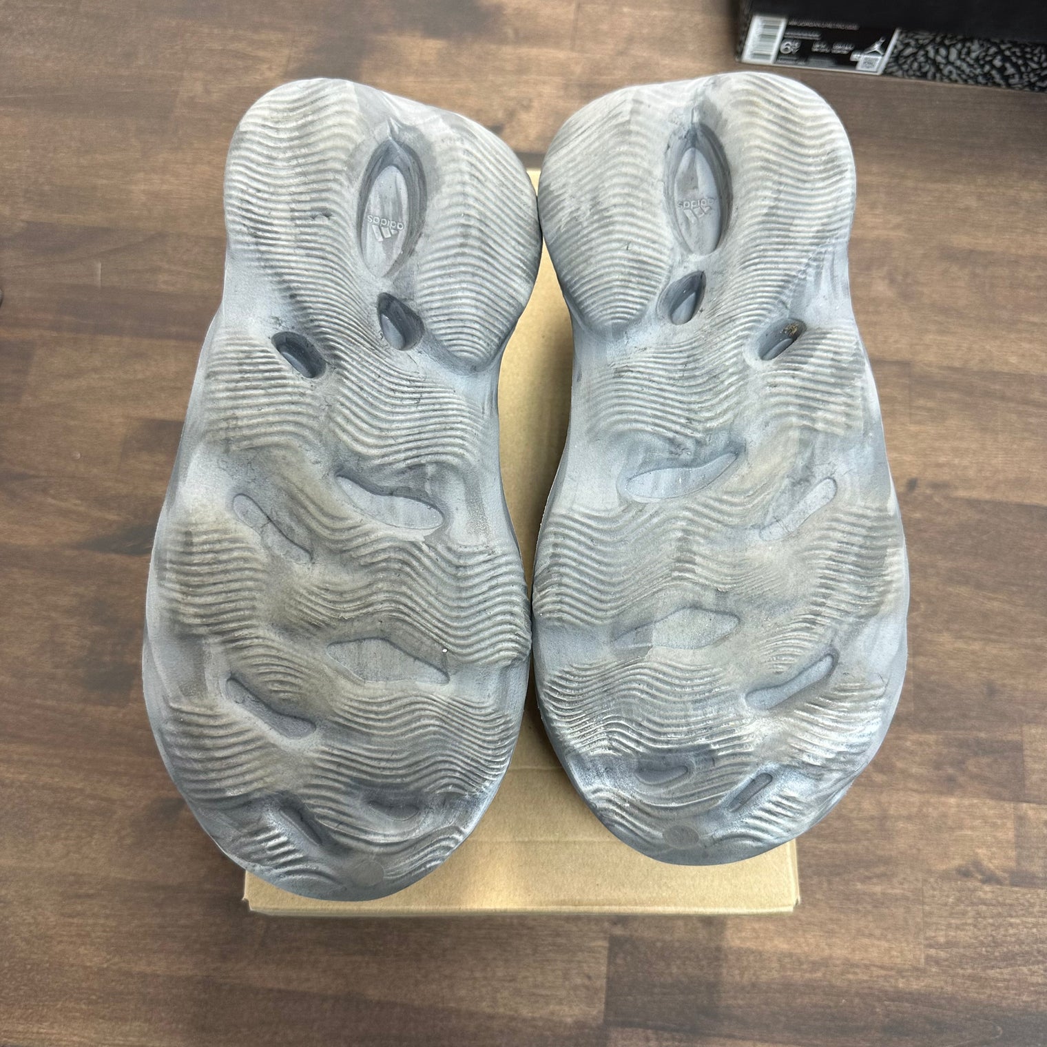 MX Granite Yeezy Foam RNNR (USED)