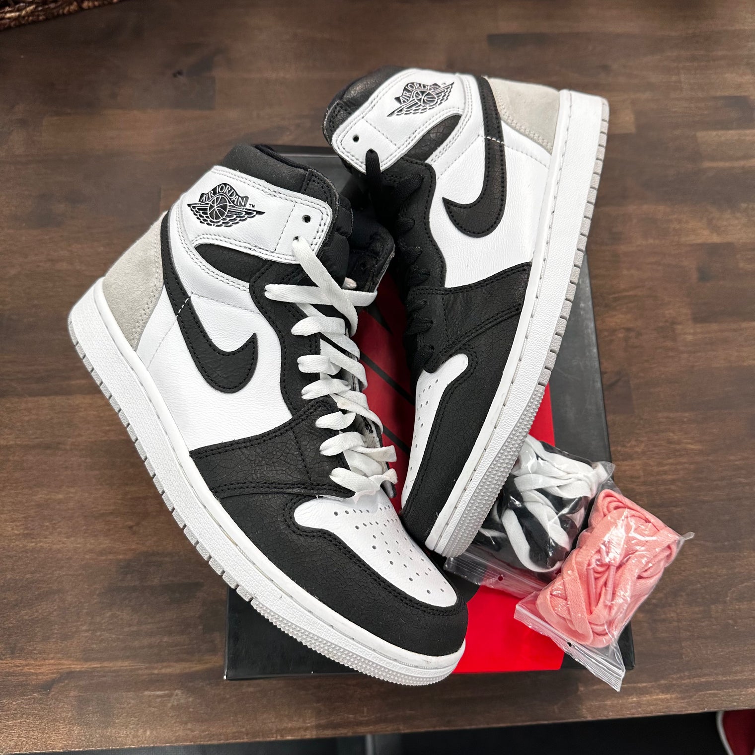 Air Jordan 1 High OG Bleached Coral (USED)