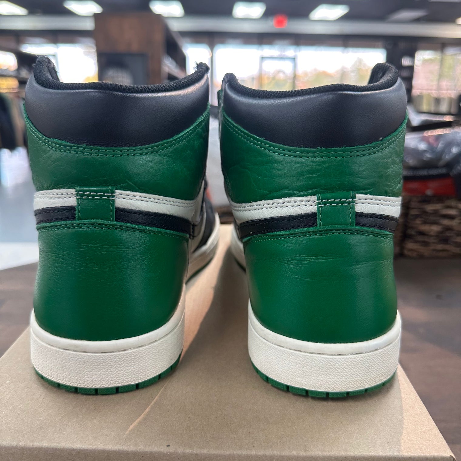 Pine Green Jordan 1 High (USED, No Box)