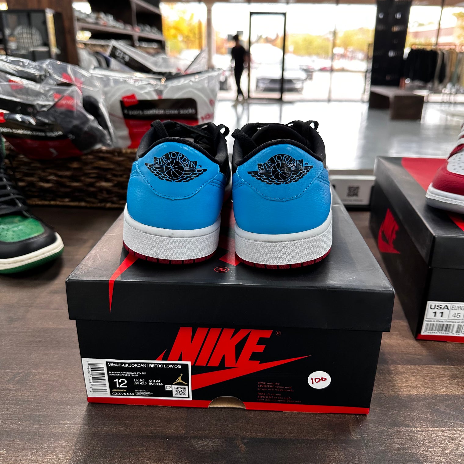 NC To CHI Jordan 1 Low (W) (USED)