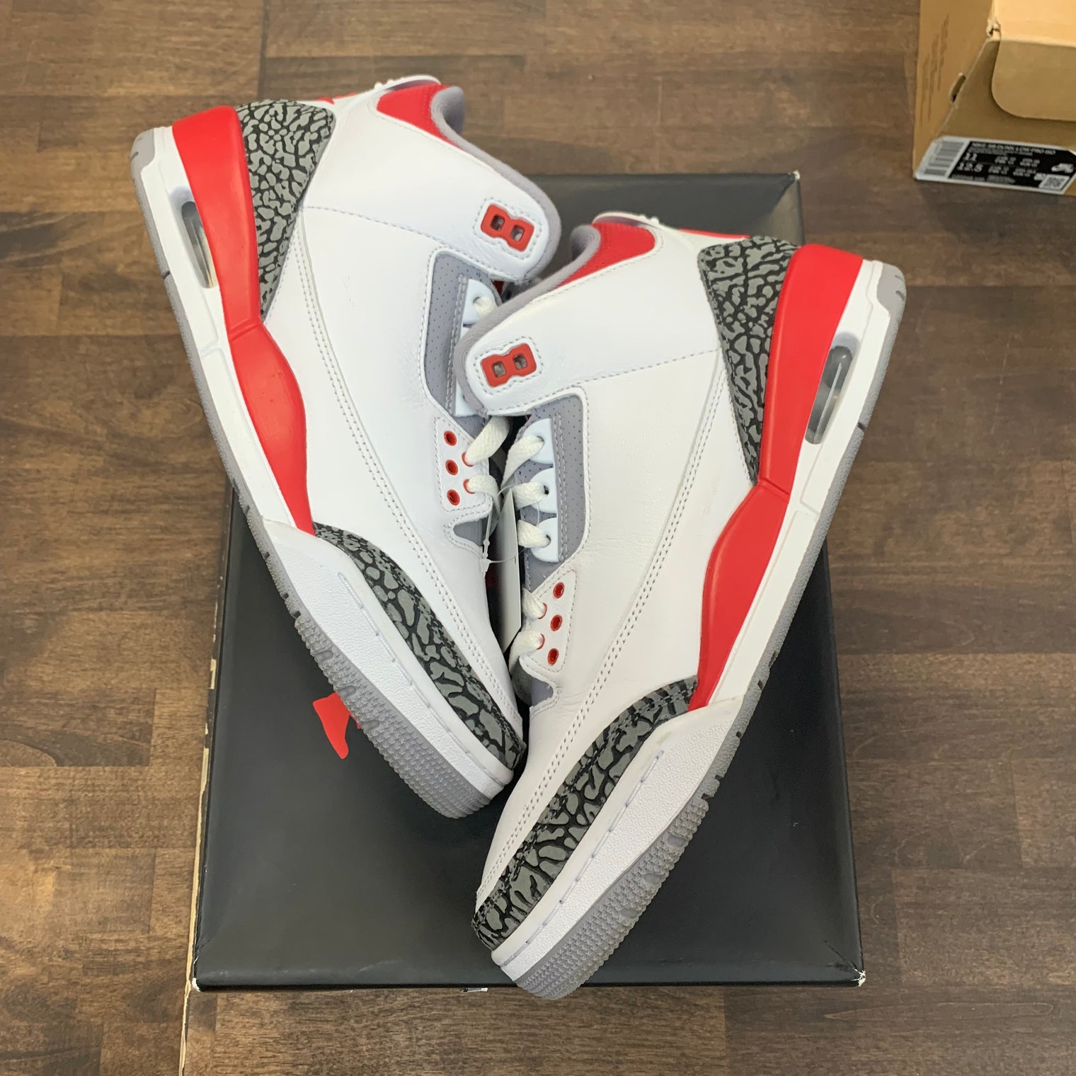 Nike Jordan 3 Fire Red (USED)