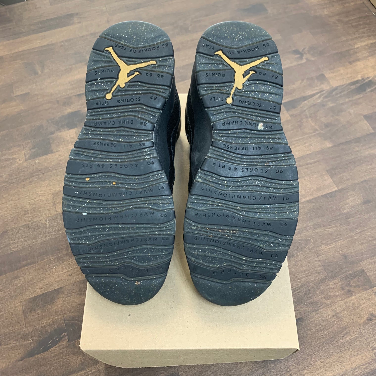 New York City Jordan 10 (2016) (USED, no box)
