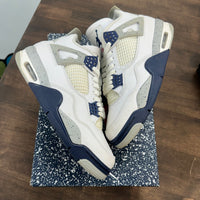 Midnight Navy Jordan 4 (USED)