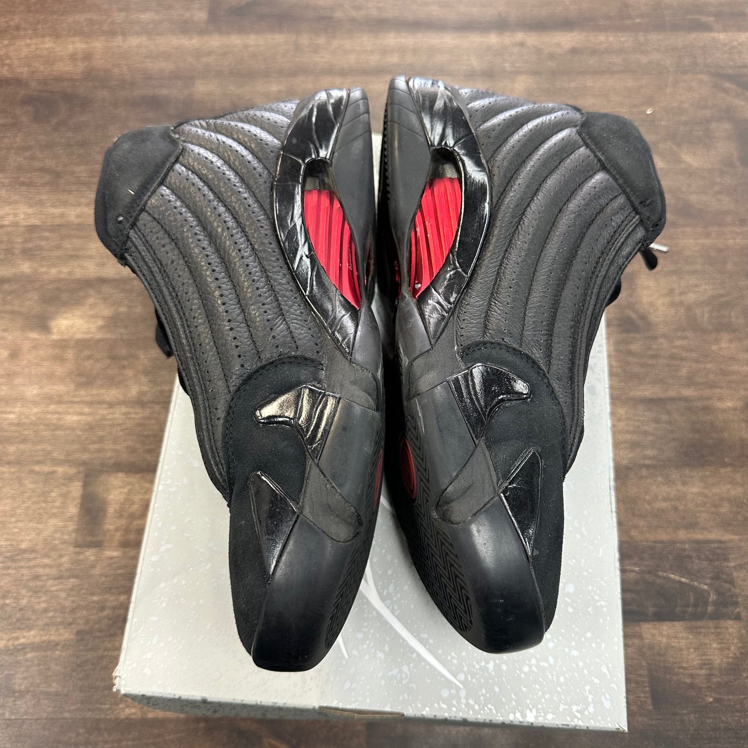 Last Shot Jordan 14 (USED,No Insole,No Box)
