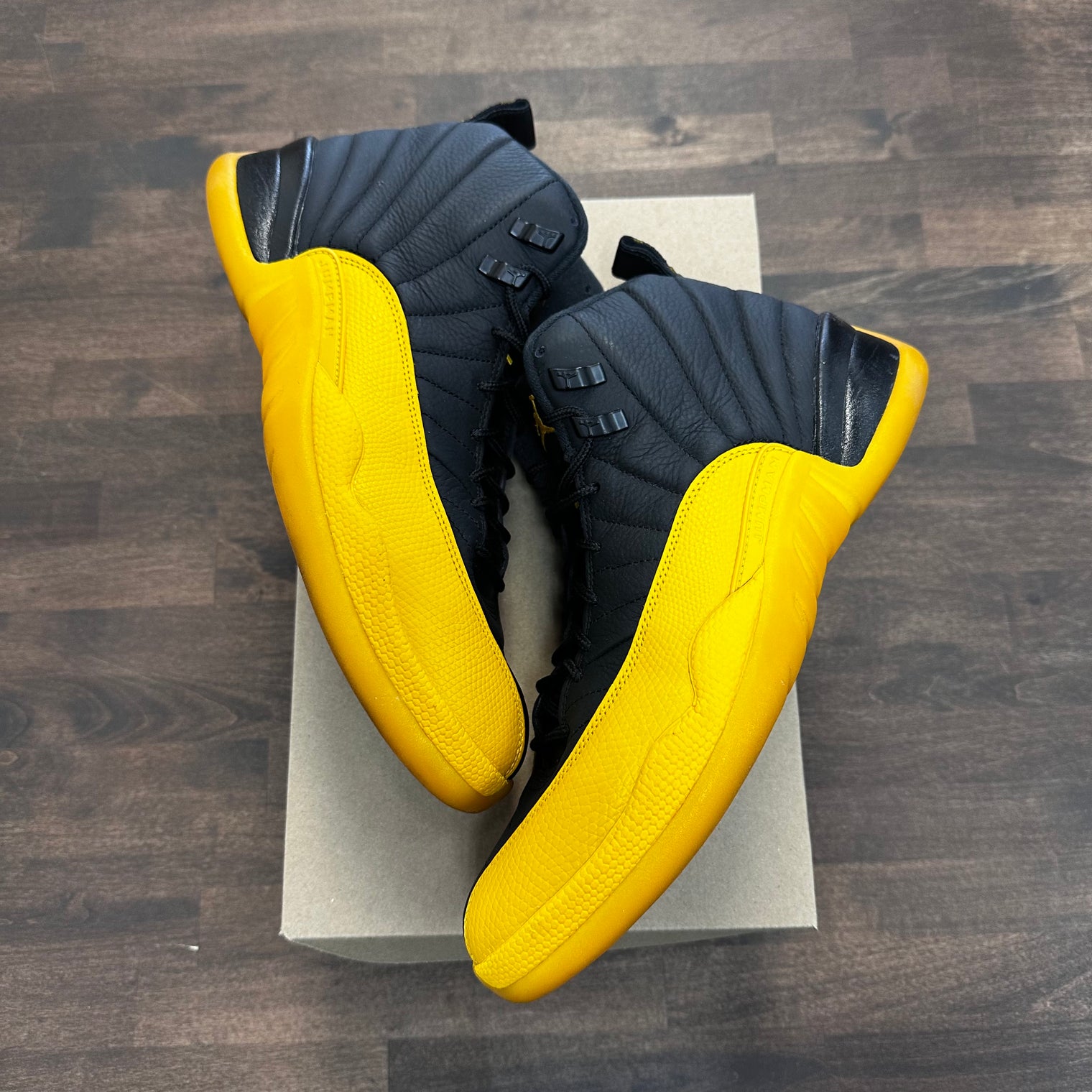 University Gold Jordan 12 (USED,No Box)