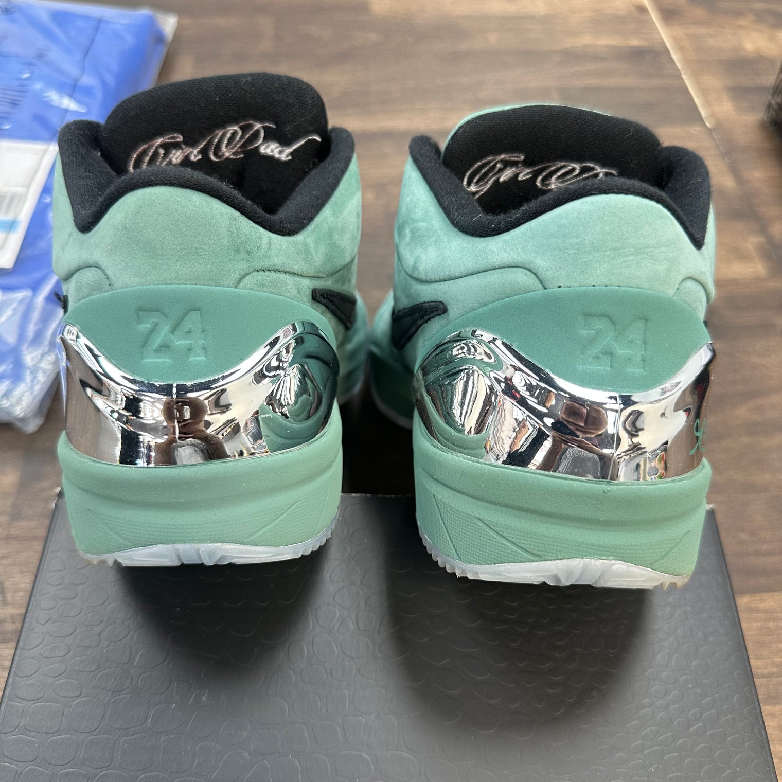 Girl Dad Kobe Kobe 4 Protro (USED)