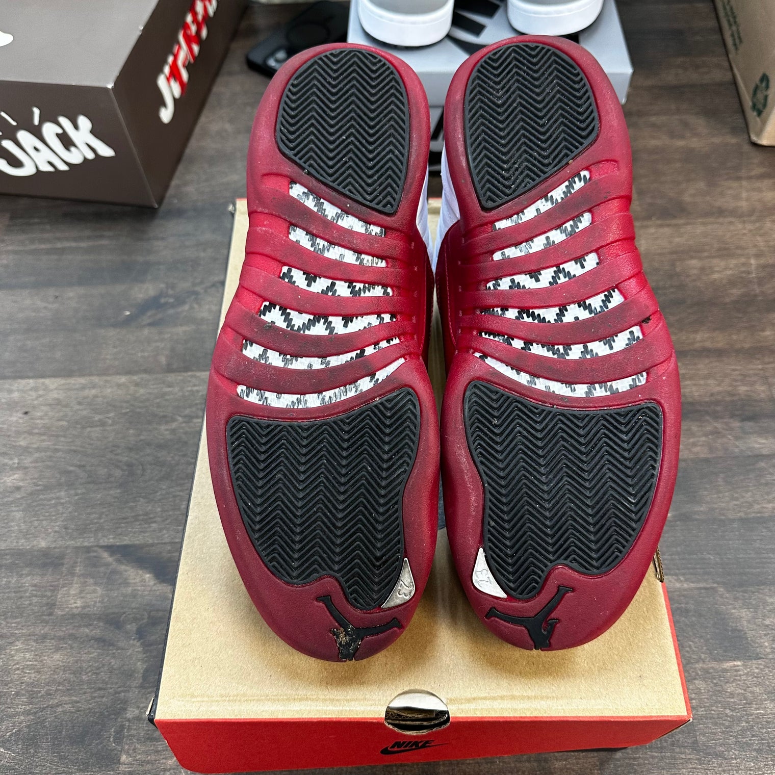 Cherry Jordan 12 (USED)