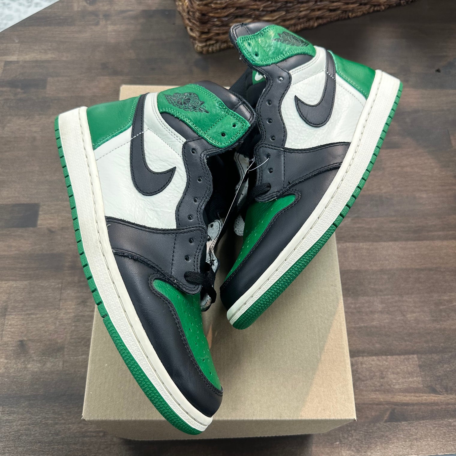 Pine Green Jordan 1 High (USED, No Box)