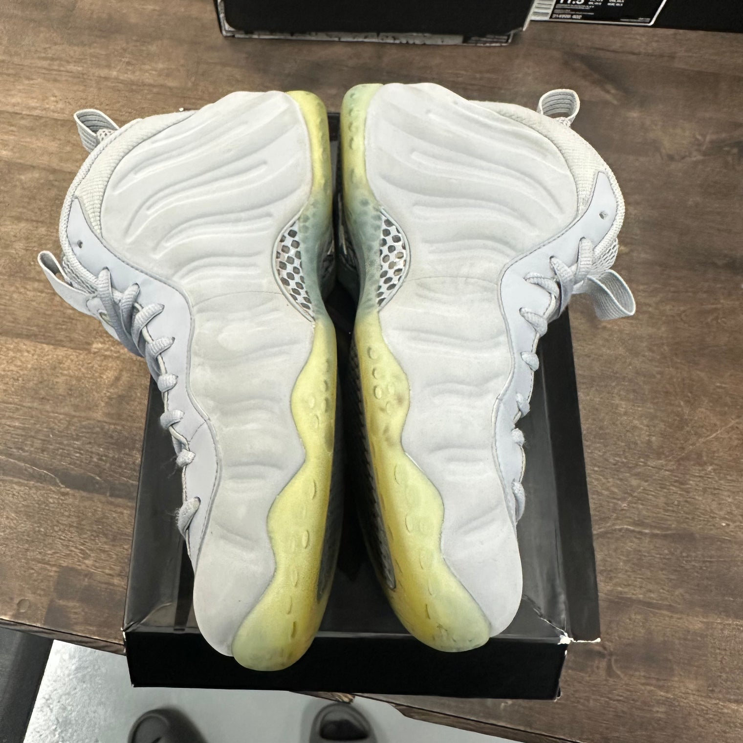 Wolf Grey Suede Foamposite One (USED)