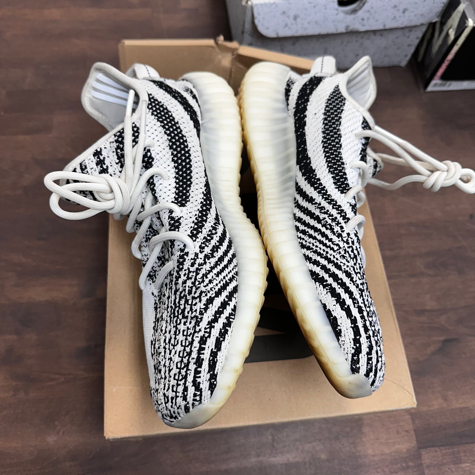 Zebra Yeezy 350 (USED)
